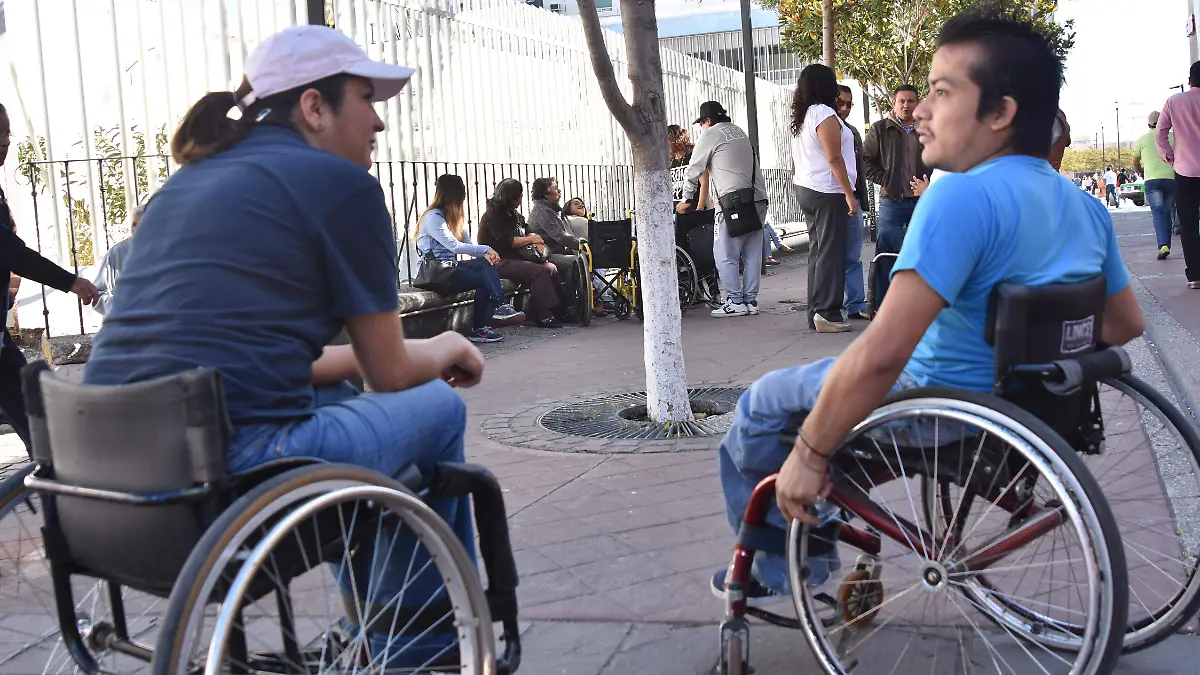 Inaeba impulsa la educación básica para personas con discapacidad en Guanajuato (2)